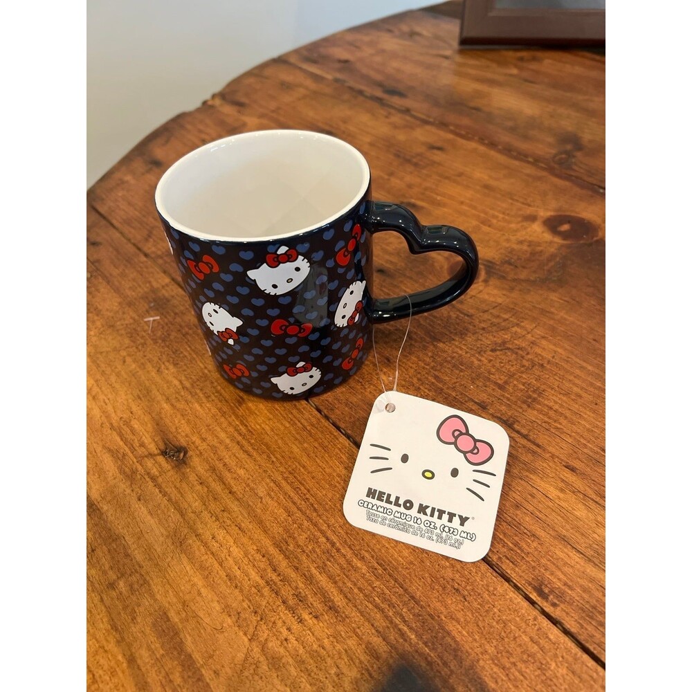 Hello Kitty coffee mug with heart handle